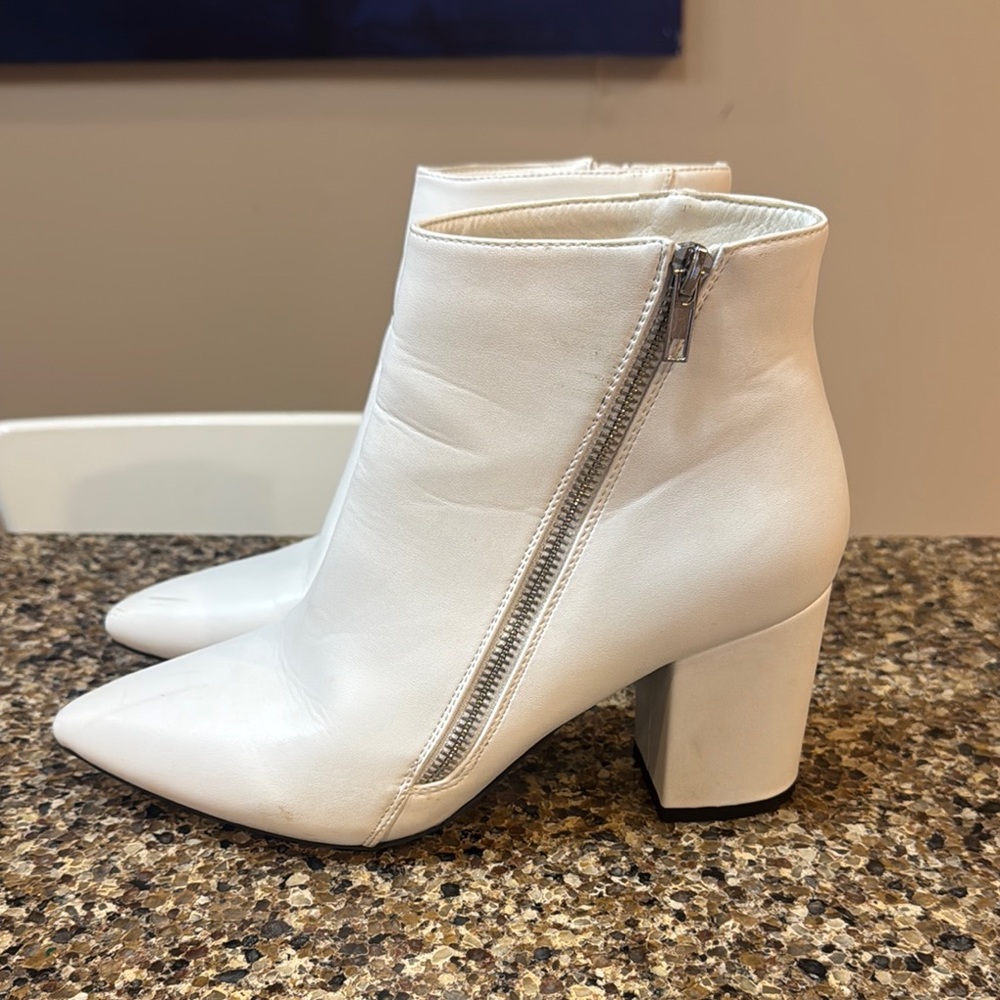 White Ankle Boots with Zipper